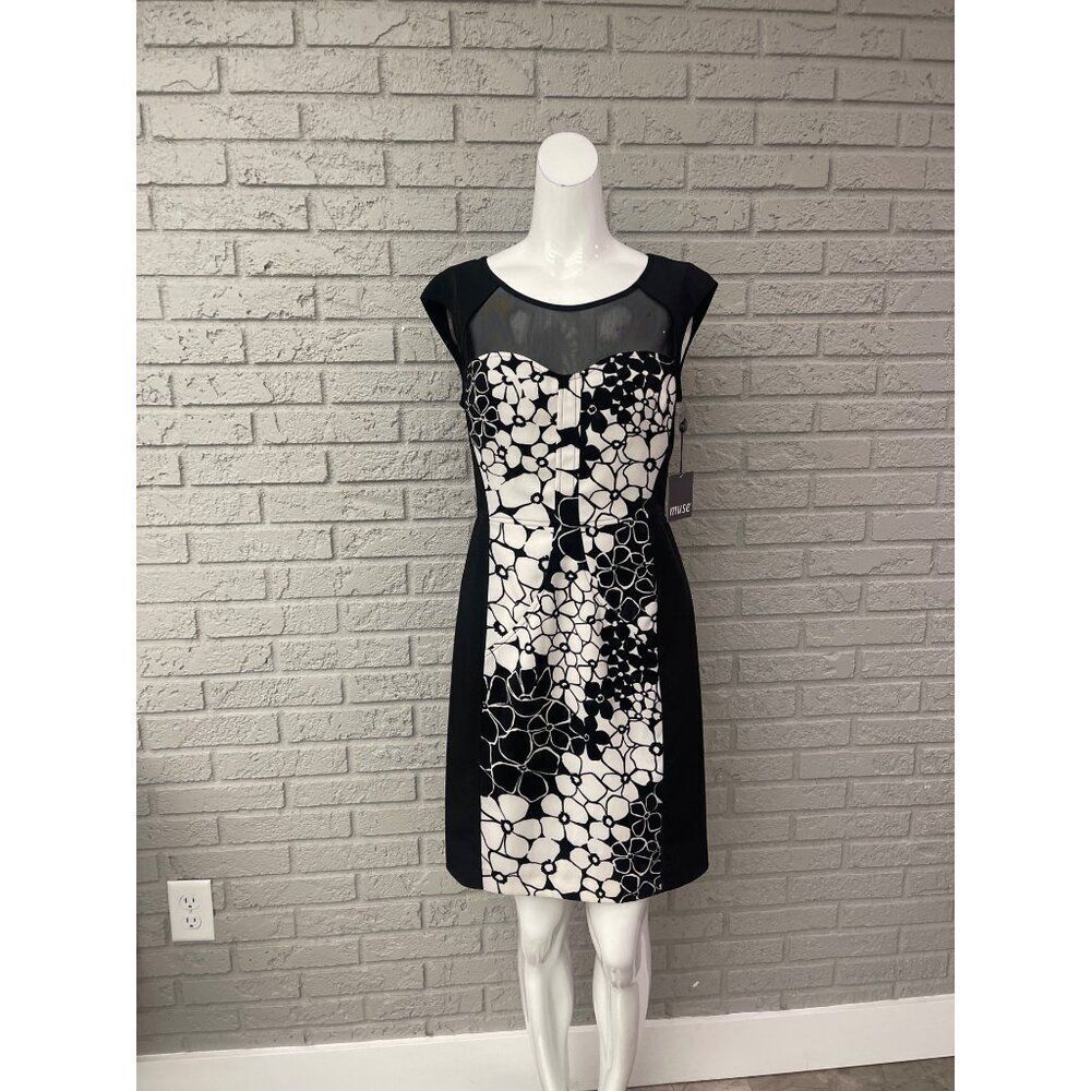 Muse Black White Floral Mesh Sheath Dress Size 6 NWT